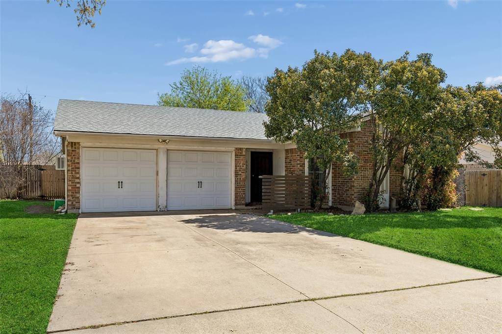 6604 Brookdale Drive, Watauga, TX 76148