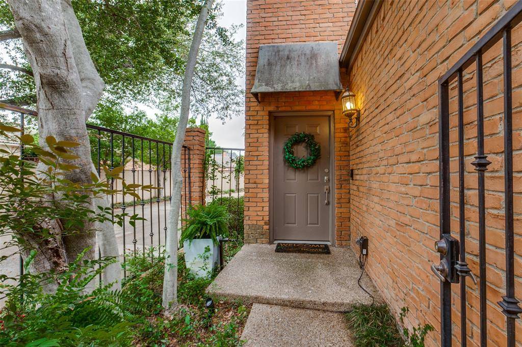 17333 Remington Park Place, Dallas, TX 75252