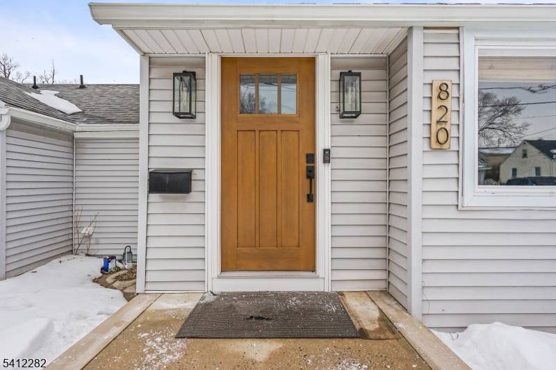 820 Front St, Dunellen Boro, NJ 08812