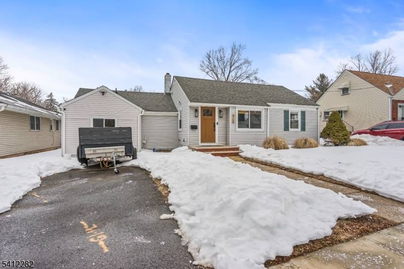 820 Front St, Dunellen Boro, NJ 08812