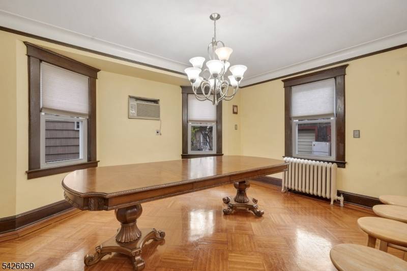 429 Palisade Ave, Cliffside Park Boro, NJ 07010