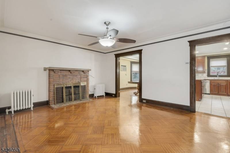 429 Palisade Ave, Cliffside Park Boro, NJ 07010