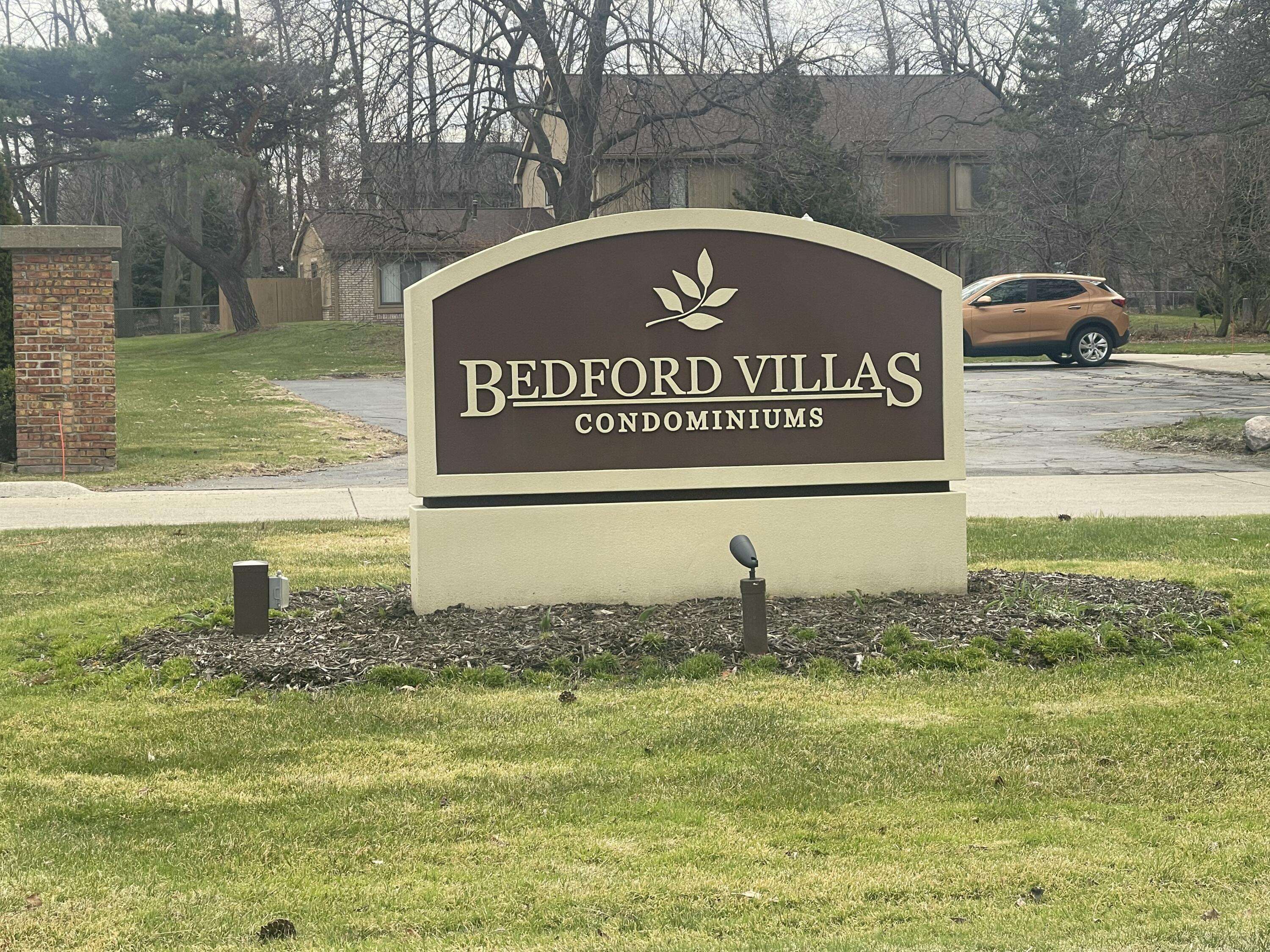 41535 Bedford DR, Canton Twp, MI 48187