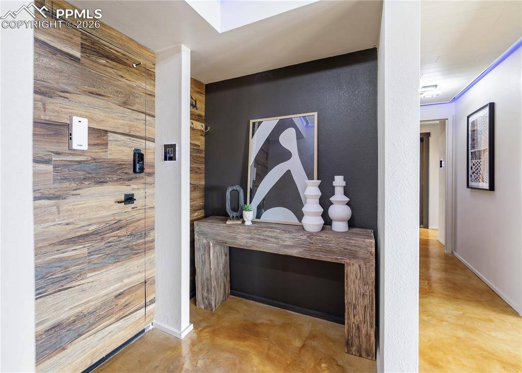 411 Lakewood CIR #C706, Colorado Springs, CO 80910