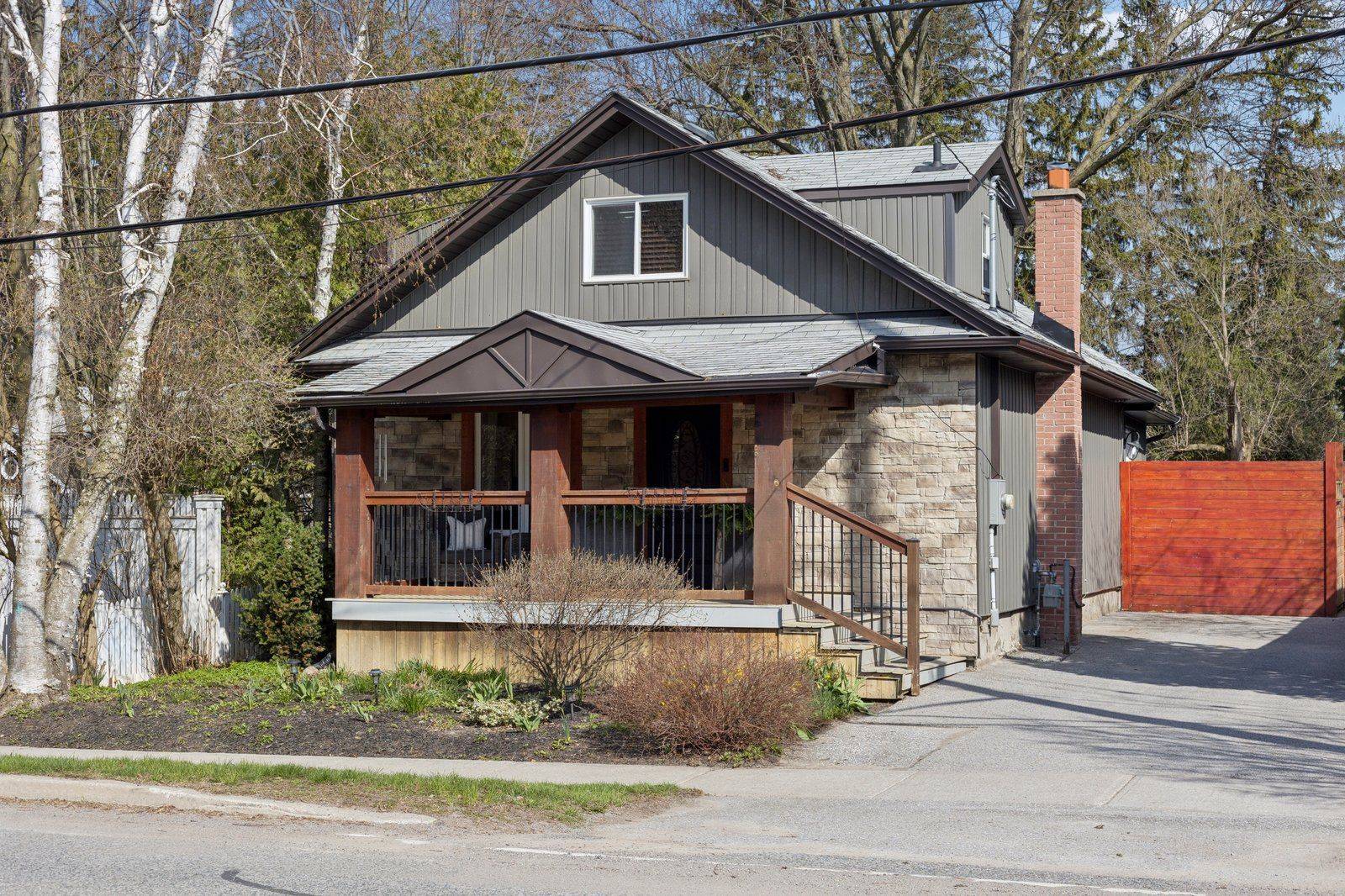 28 Columbus RD E, Oshawa, ON L1H 7K4