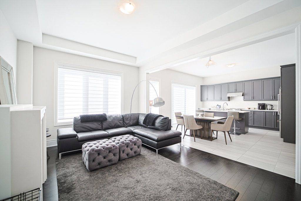 25 Kentledge AVE, East Gwillimbury, ON L9N 0W9