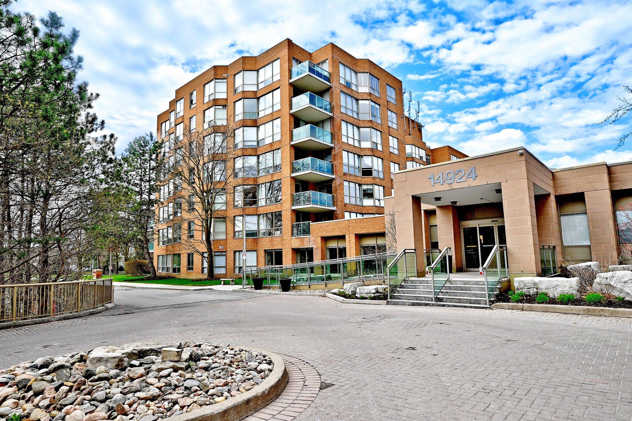 14924 Yonge ST #509, Aurora, ON L4G 6H7