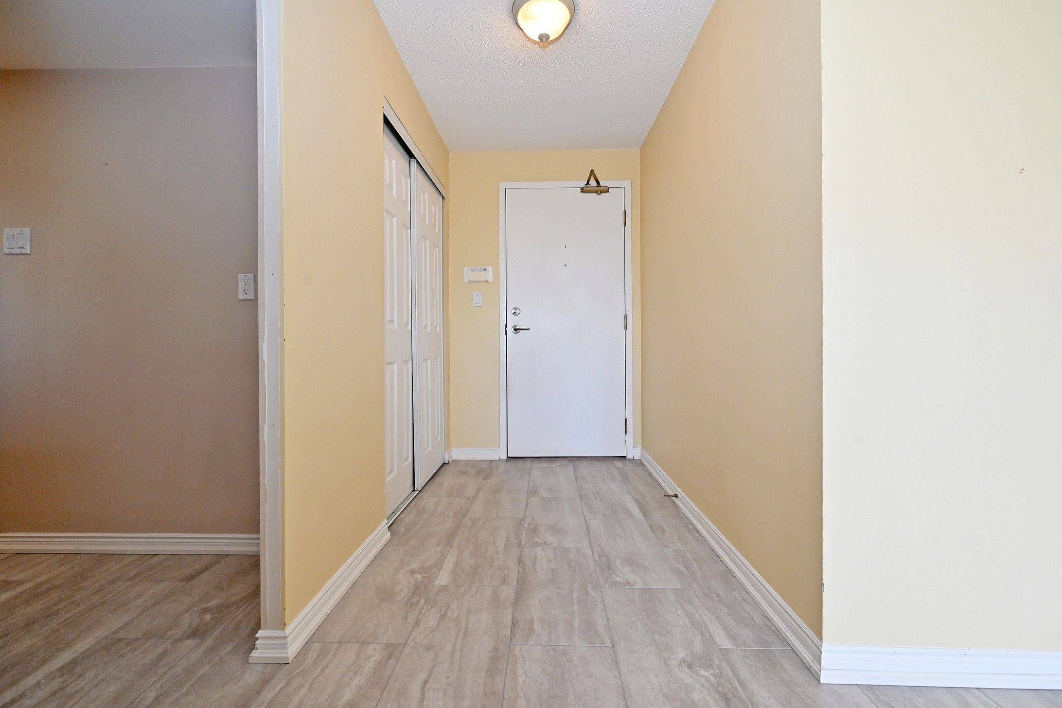 14924 Yonge ST #509, Aurora, ON L4G 6H7