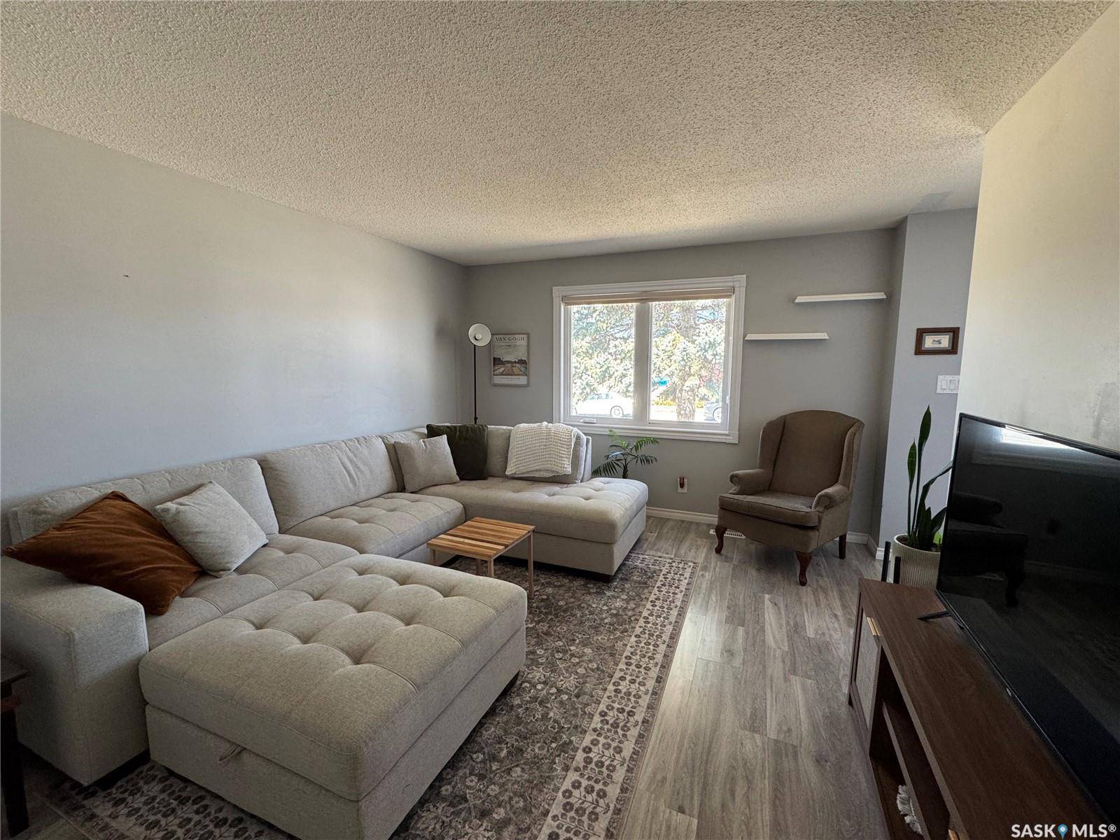 1915 7th AVENUE E, Regina, SK S4N 4M7