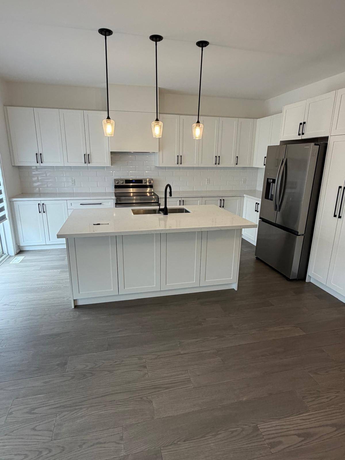 7 Santa Barbara LN, Halton Hills, ON L7G 0P7