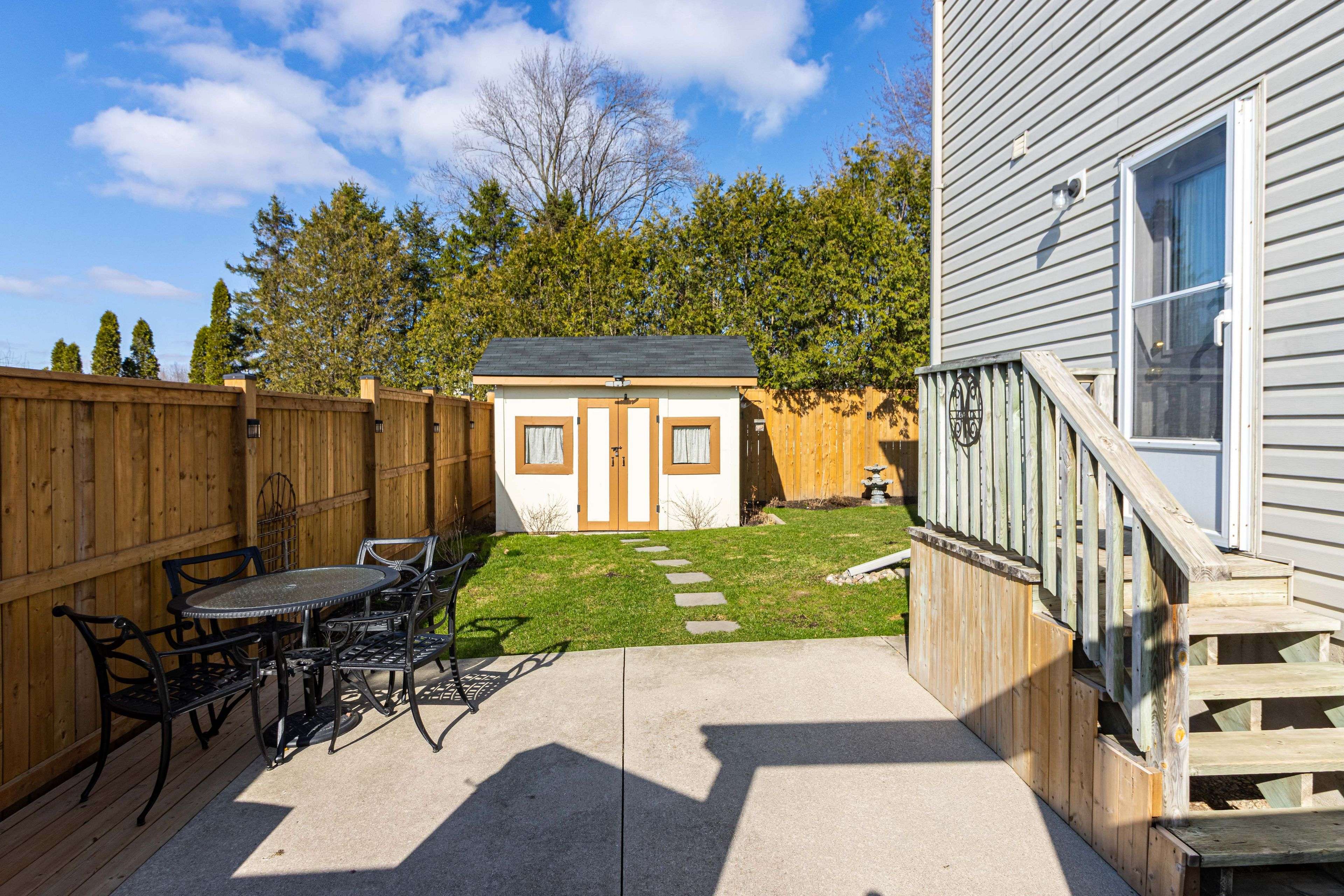 137 Whiting ST, Ingersoll, ON N5C 3B2