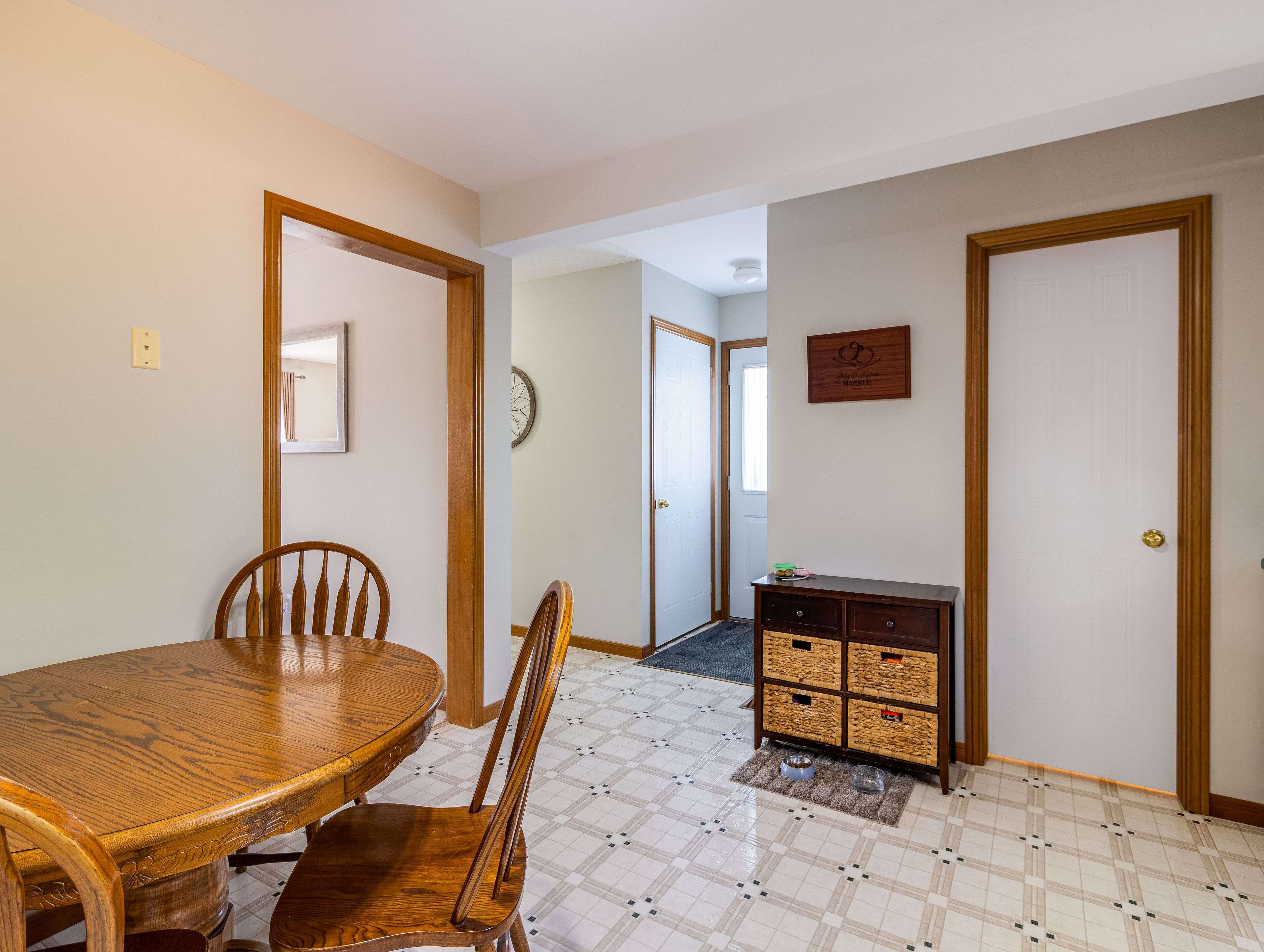 137 Whiting ST, Ingersoll, ON N5C 3B2