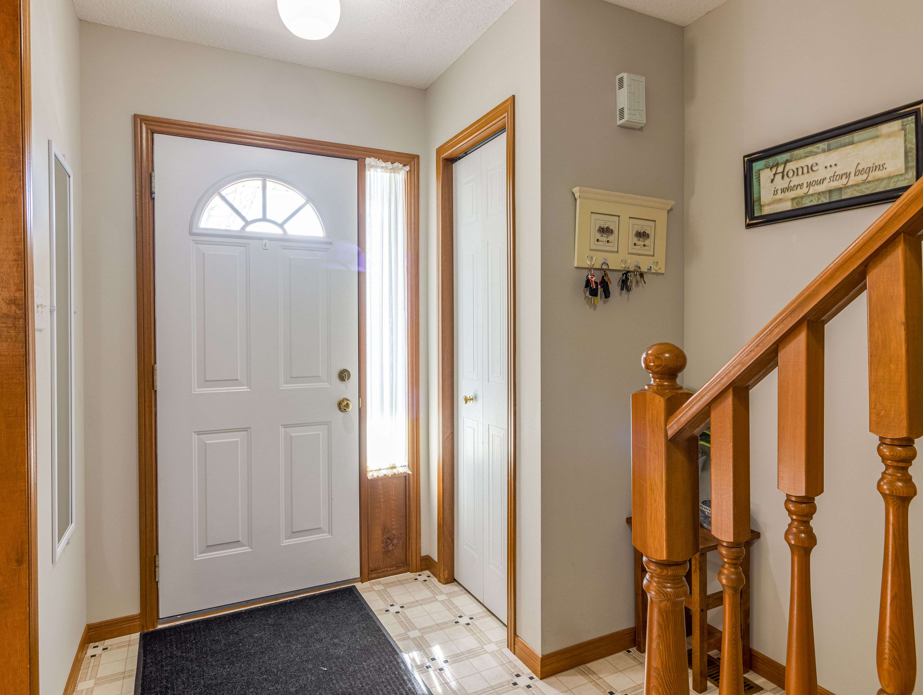 137 Whiting ST, Ingersoll, ON N5C 3B2