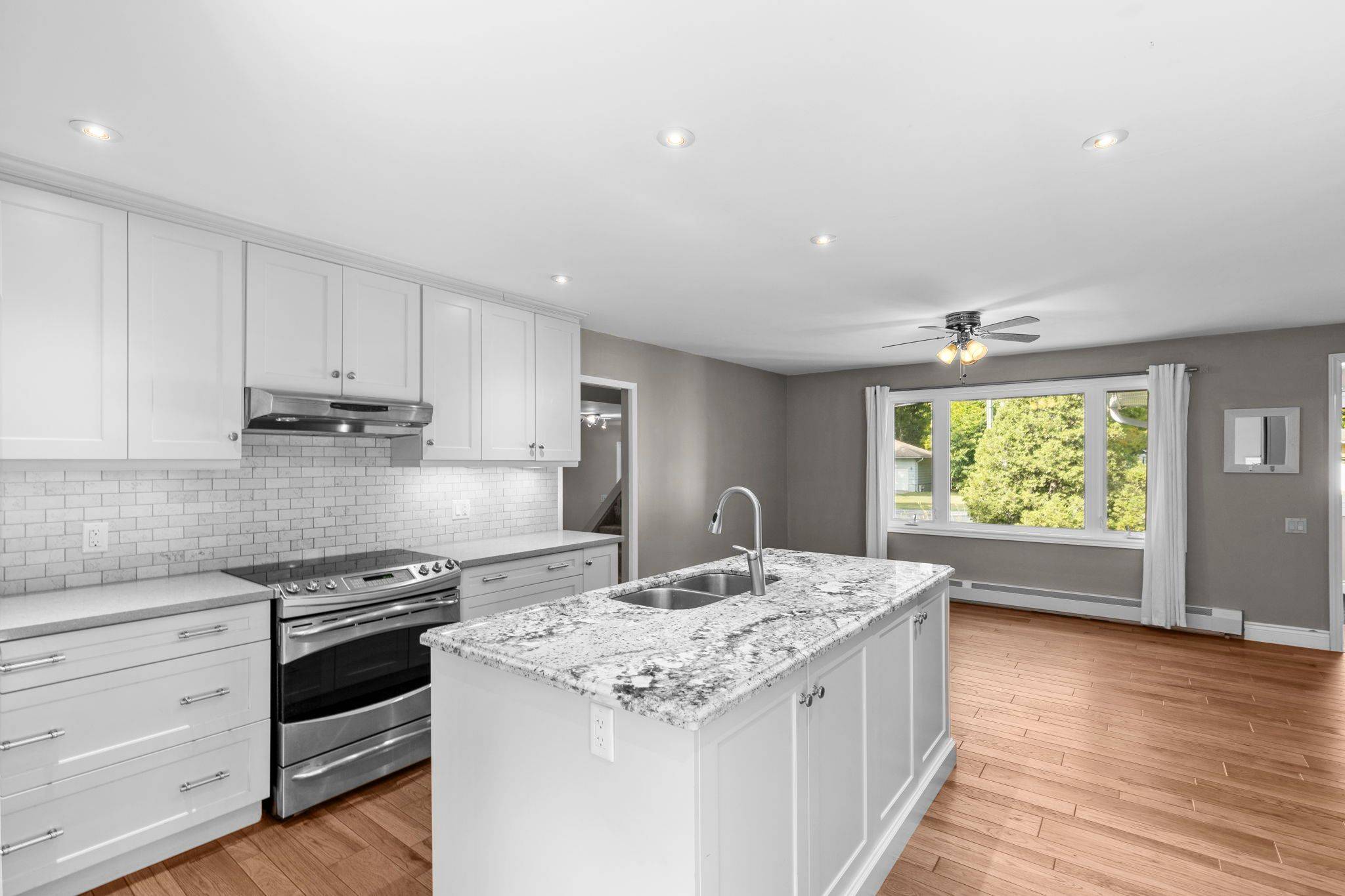 19 Sandy Plains RD, Seguin, ON P2A 2W8