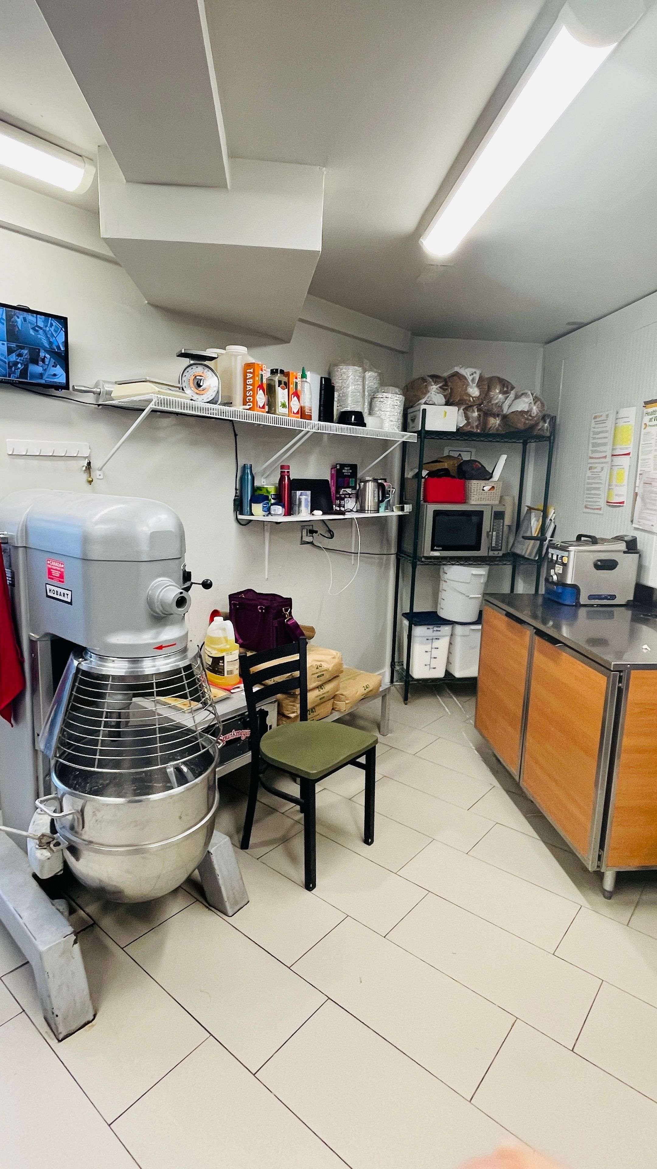 230-232 Kent ST W #3, Kawartha Lakes, ON K9V 6A4