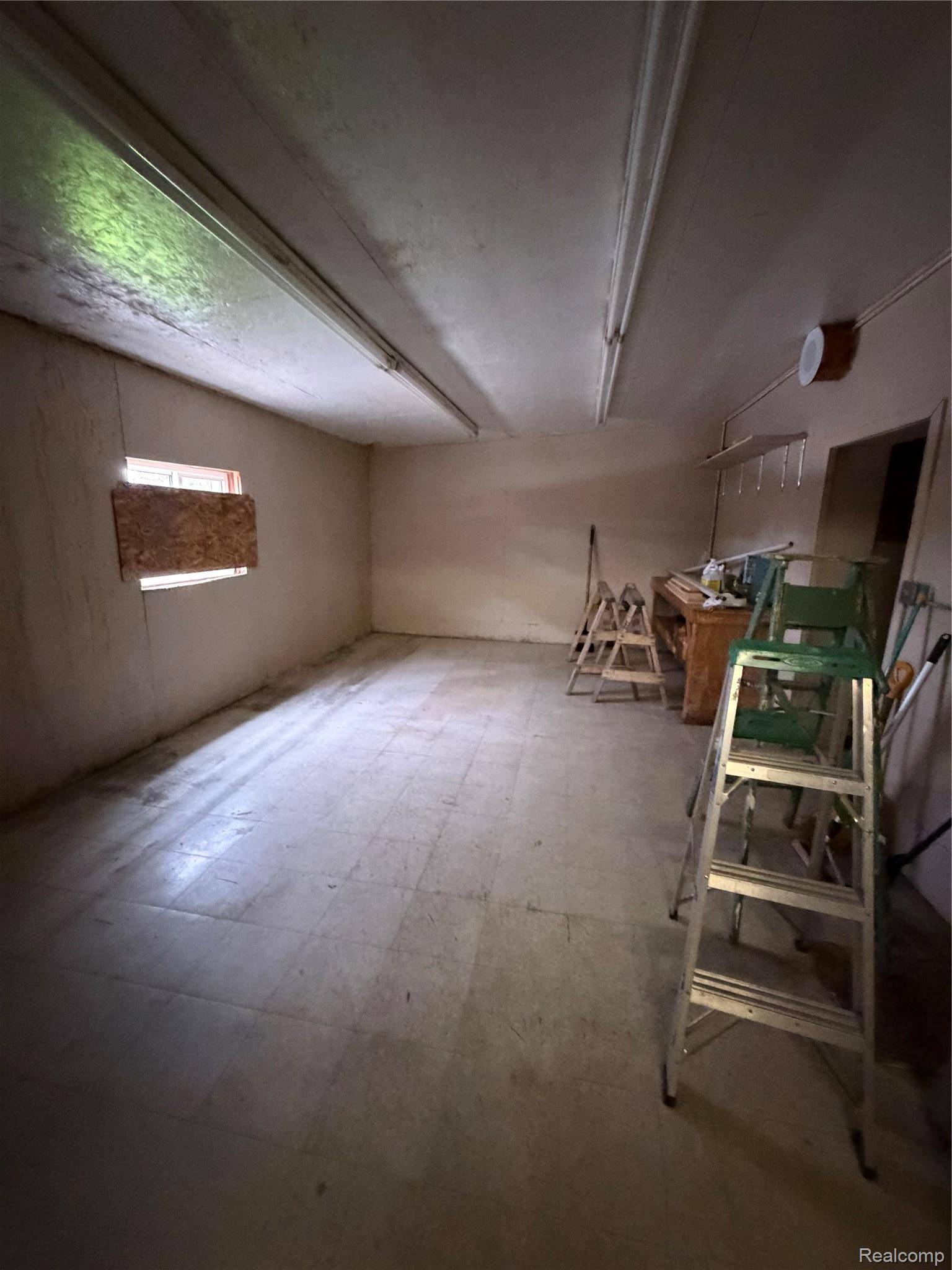 4238 Main ST, Brown City, MI 48416