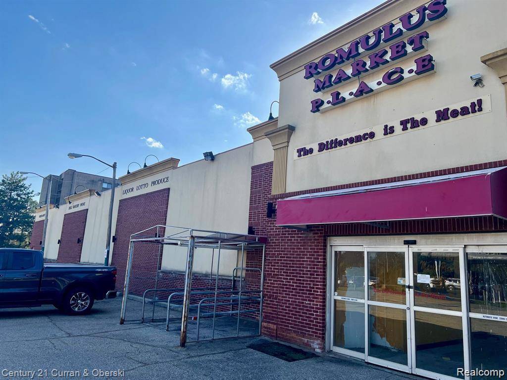 36521 Goddard rd, Romulus, MI 48174