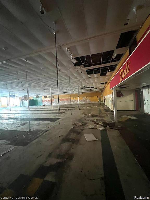 36521 Goddard rd, Romulus, MI 48174