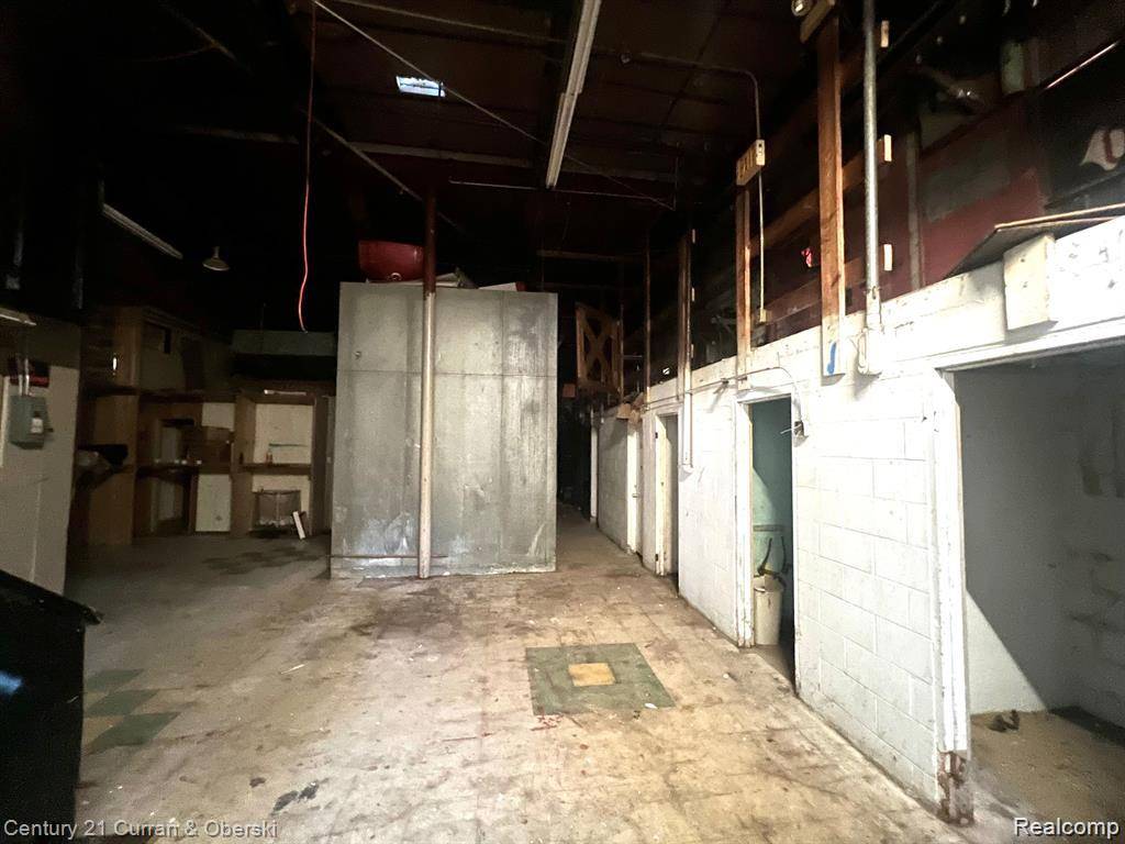 36521 Goddard rd, Romulus, MI 48174