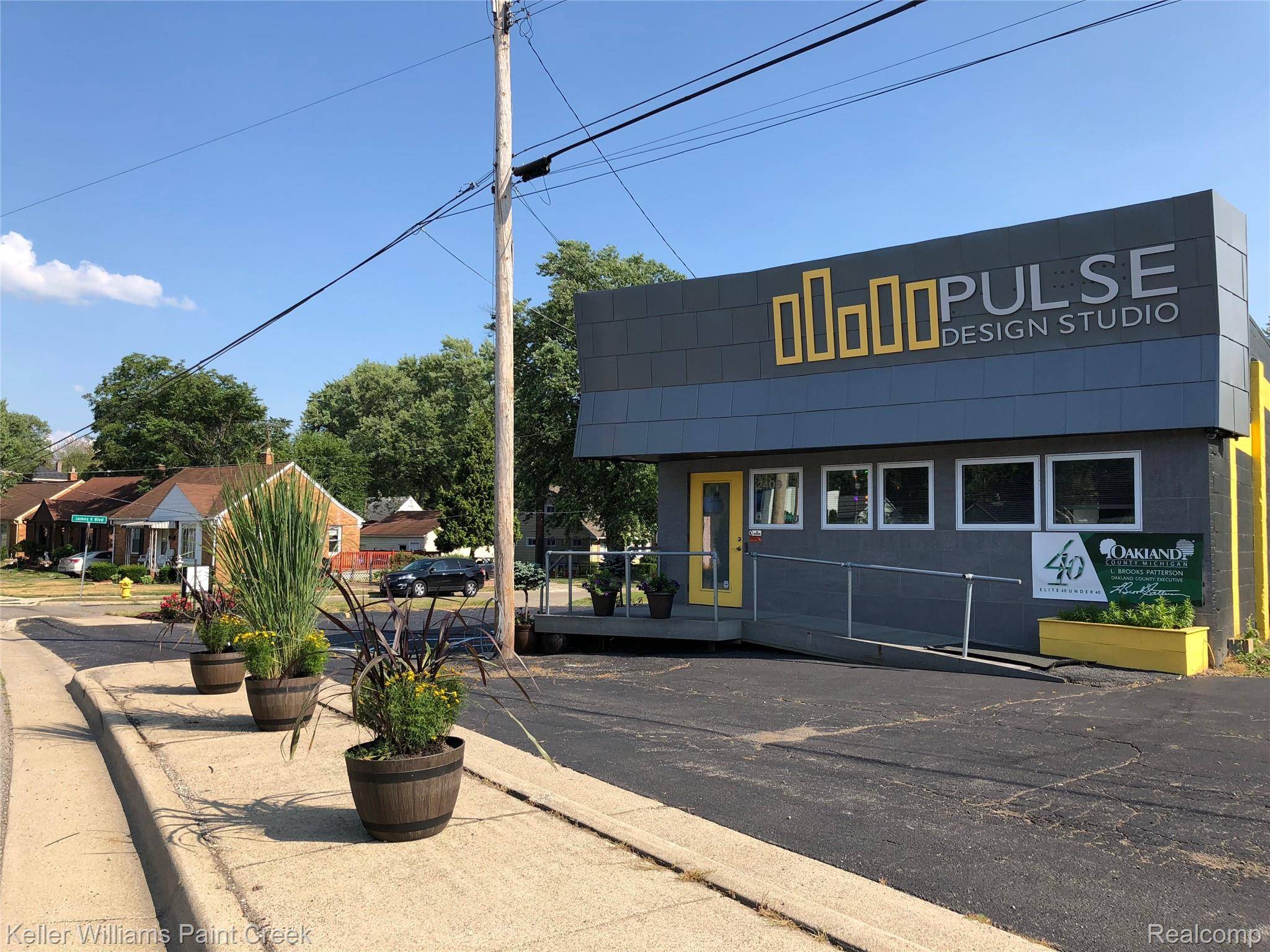 2409 Voorheis ST, Waterford Charter Township, MI 48341