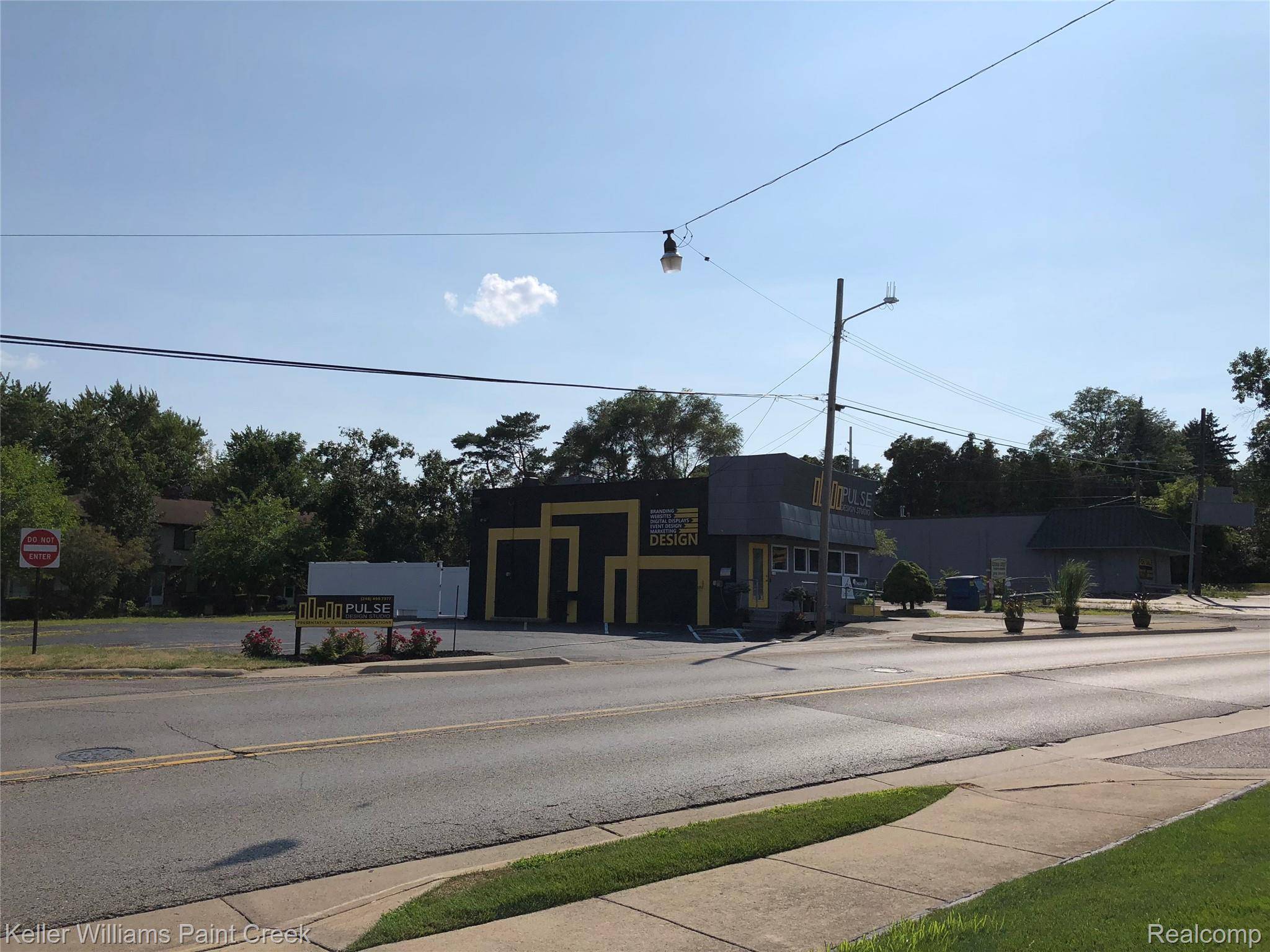 2409 Voorheis ST, Waterford Charter Township, MI 48341