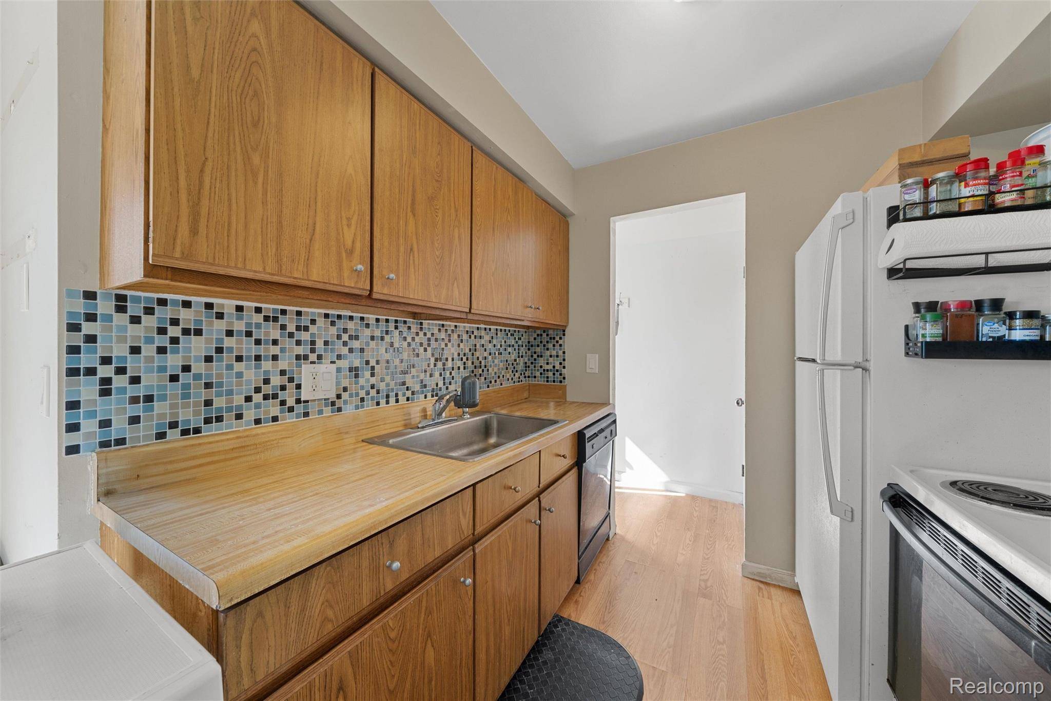 8083 Coventry ST #98, Westland, MI 48185