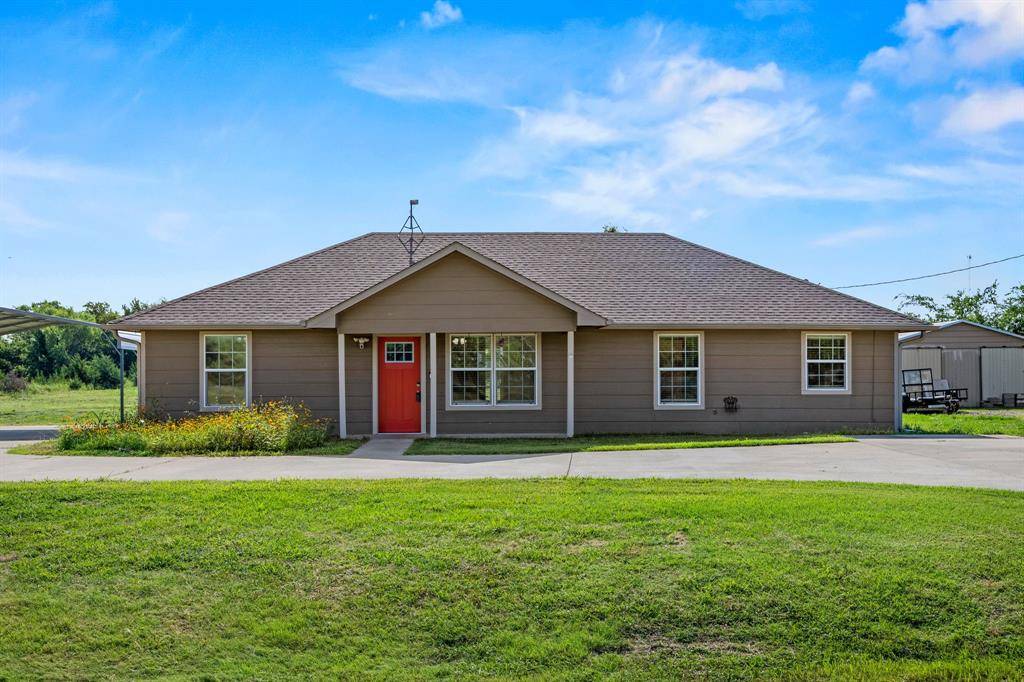 818 N Main Street, Dodd City, TX 75438