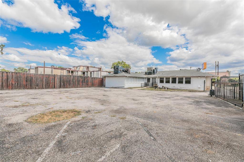 2823 Kendale Drive, Dallas, TX 75220