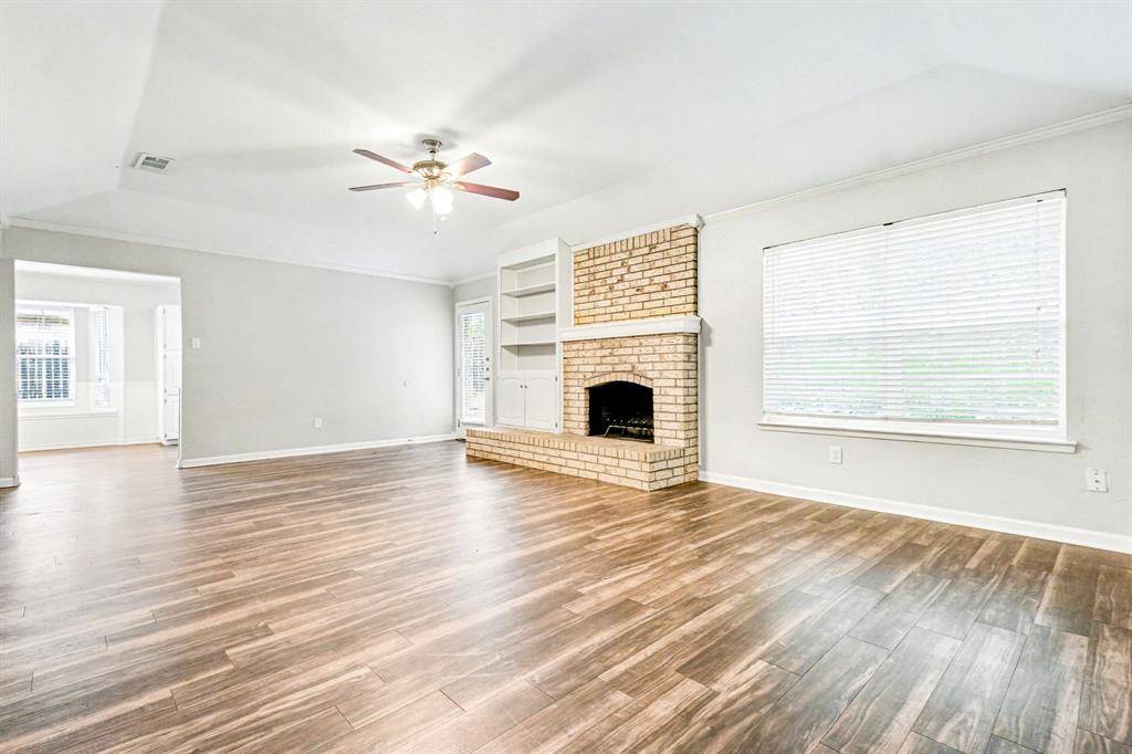 2424 Meadow Creek, Bedford, TX 76021