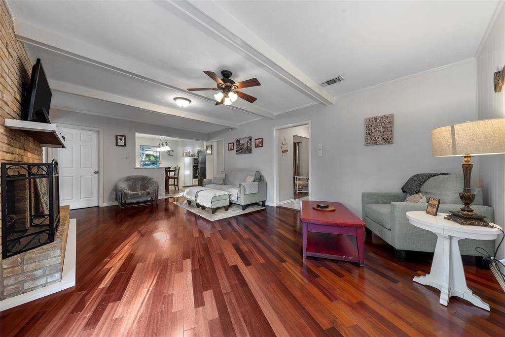 9730 Timberview Drive, Woodway, TX 76712