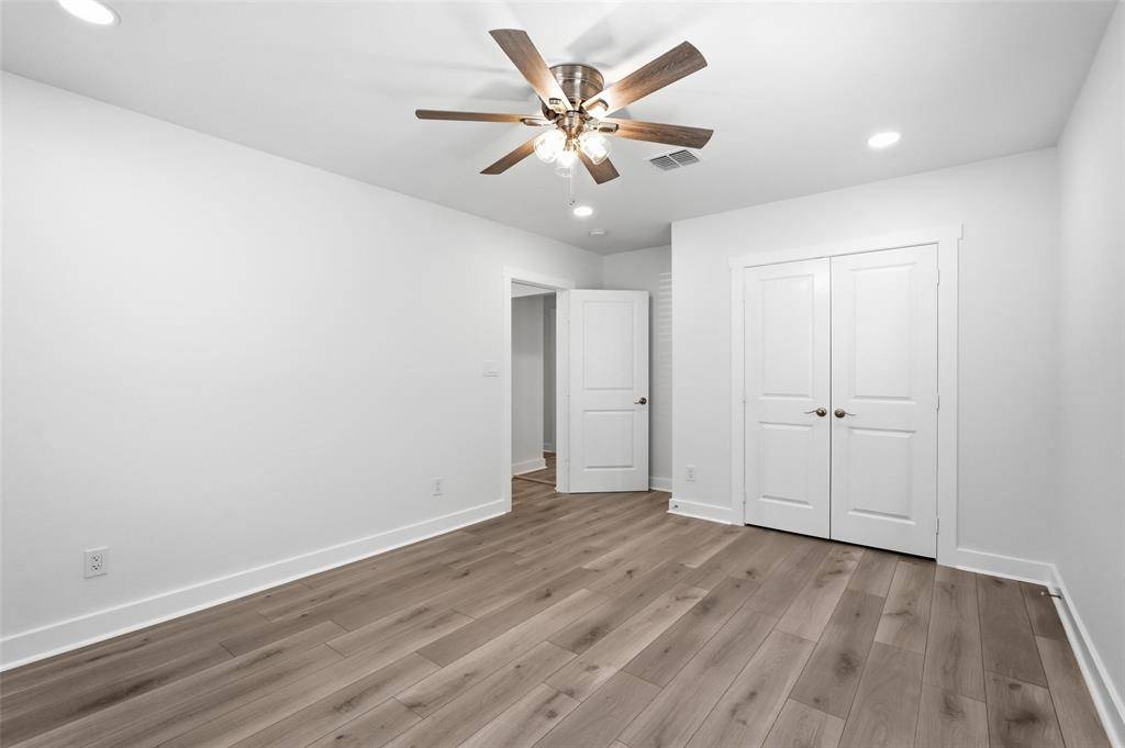 2518 W Amherst Avenue, Dallas, TX 75235