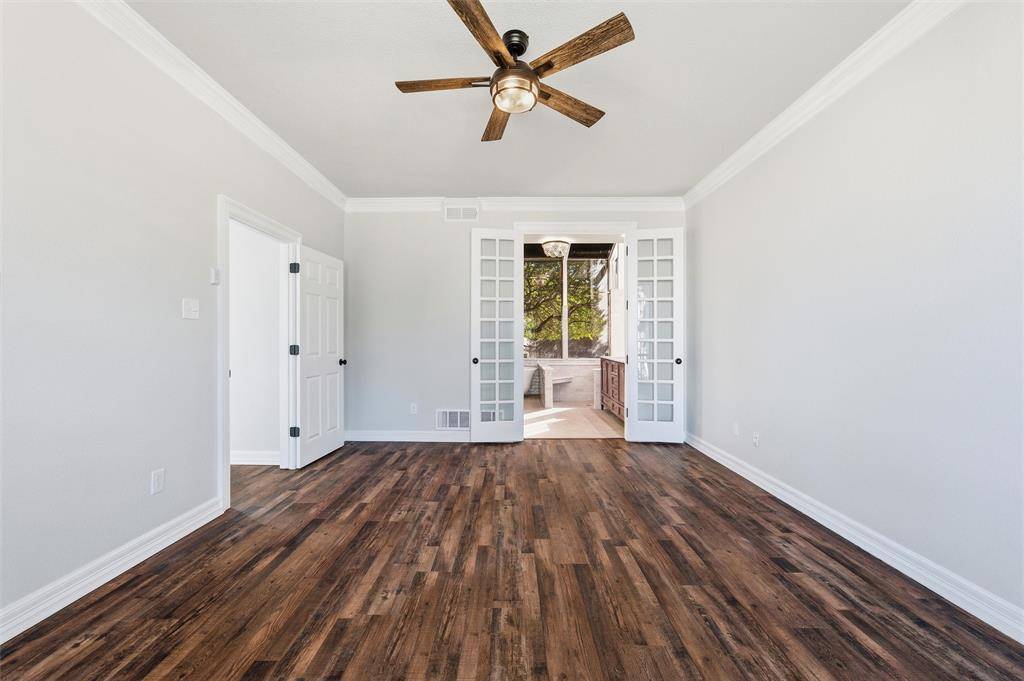 4705 Villa Vera Drive, Arlington, TX 76017