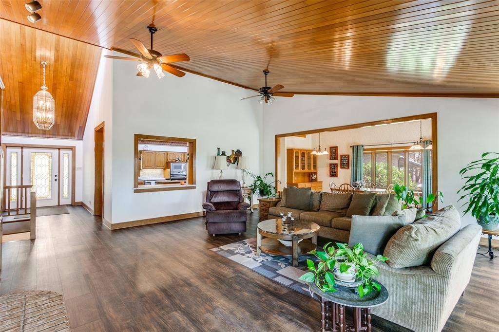 1557 Latigo Hills Road, Bartonville, TX 75022