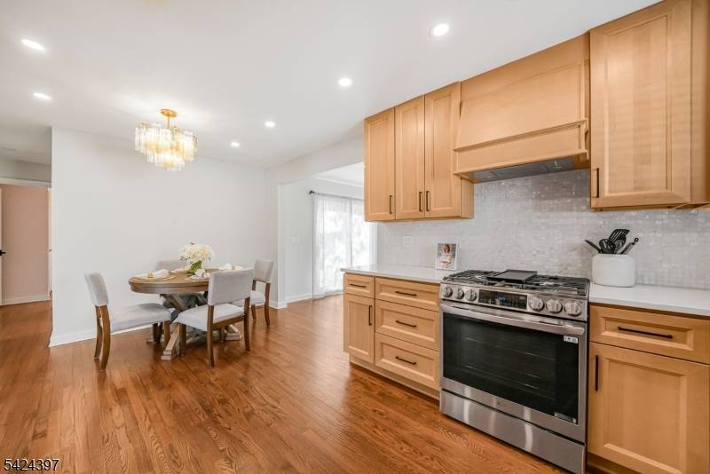 21 Joseph Pl, Wayne Twp., NJ 07470