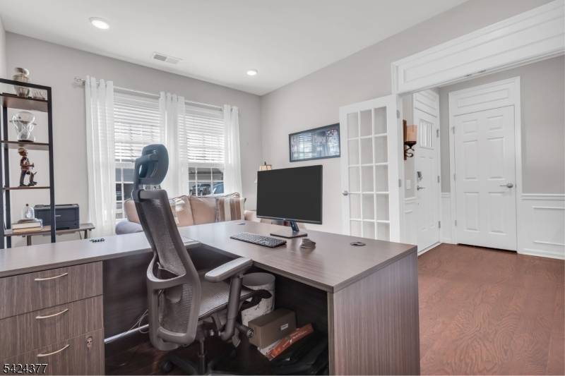 71 Sullivan Road, Raritan Twp., NJ 08822