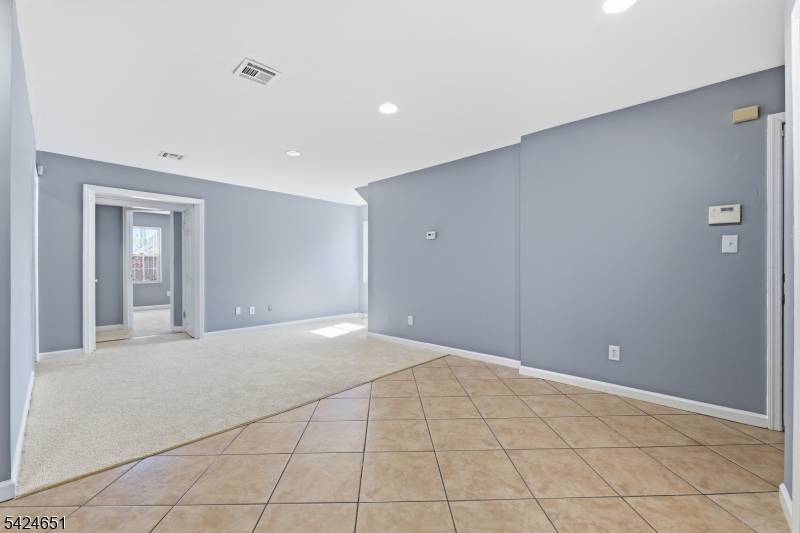 459 Fulton St, Elizabeth City, NJ 07206