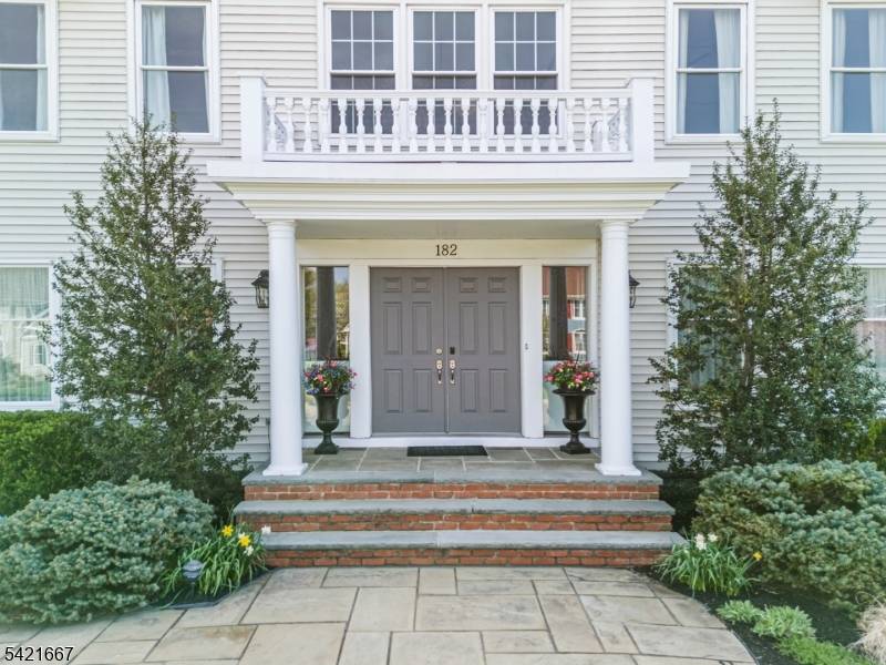 182 Beaumonte Way, Bridgewater Twp., NJ 08807