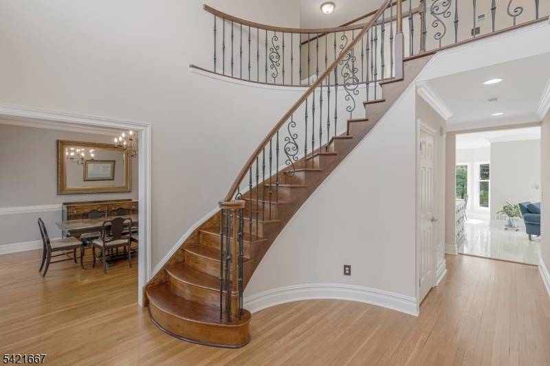 182 Beaumonte Way, Bridgewater Twp., NJ 08807