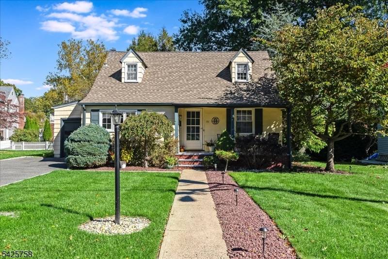 20 Remington Rd, Fair Lawn Boro, NJ 07410