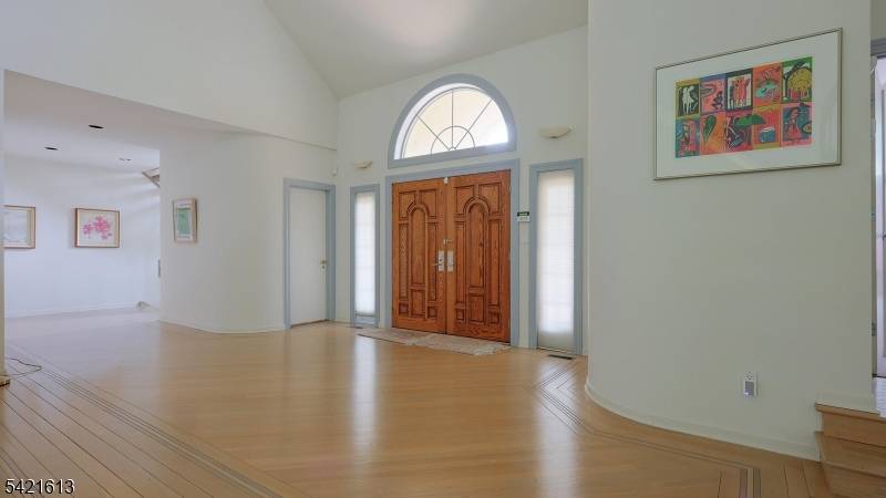 15 Glenview Dr, Warren Twp., NJ 07059