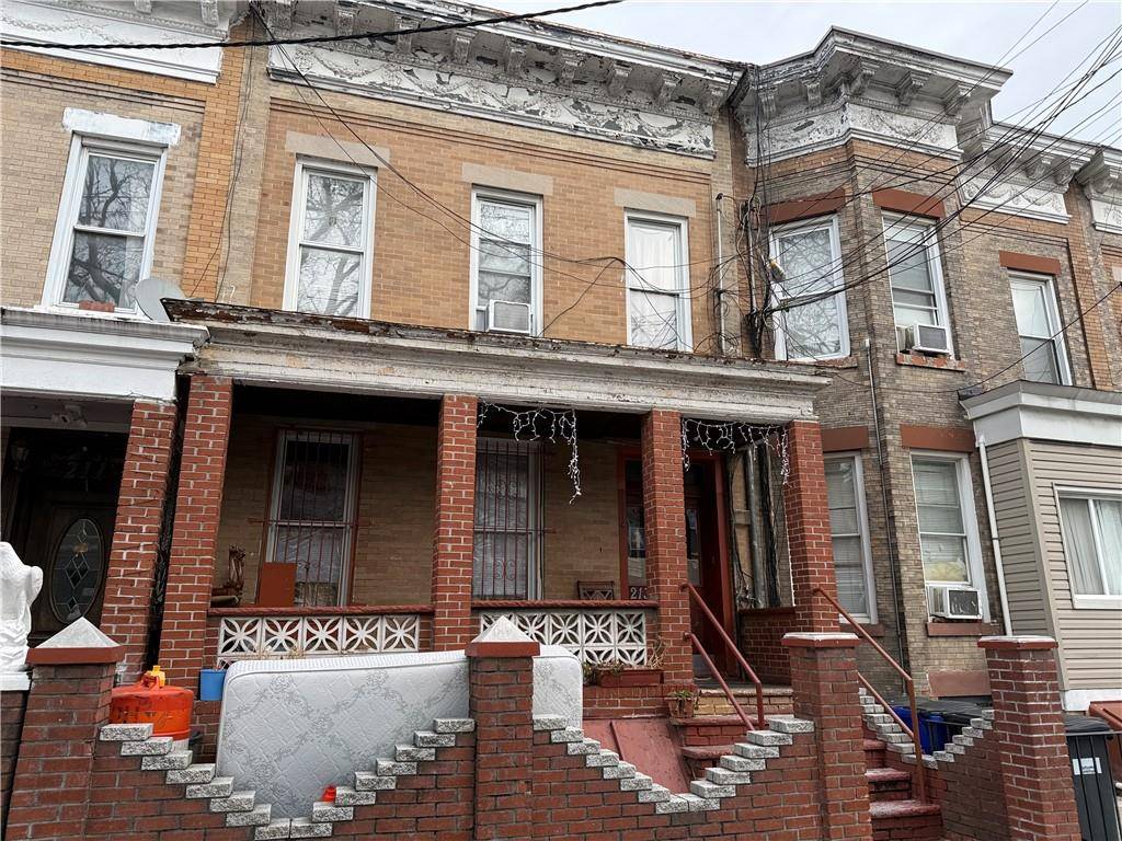 213 Autumn AVE, Brooklyn, NY 11208