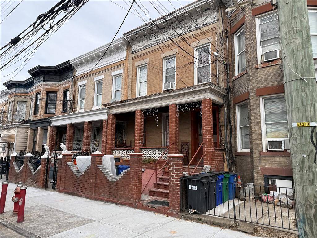 213 Autumn AVE, Brooklyn, NY 11208