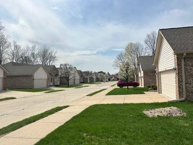 13871 Elmbrook DR, Shelby Twp, MI 48315