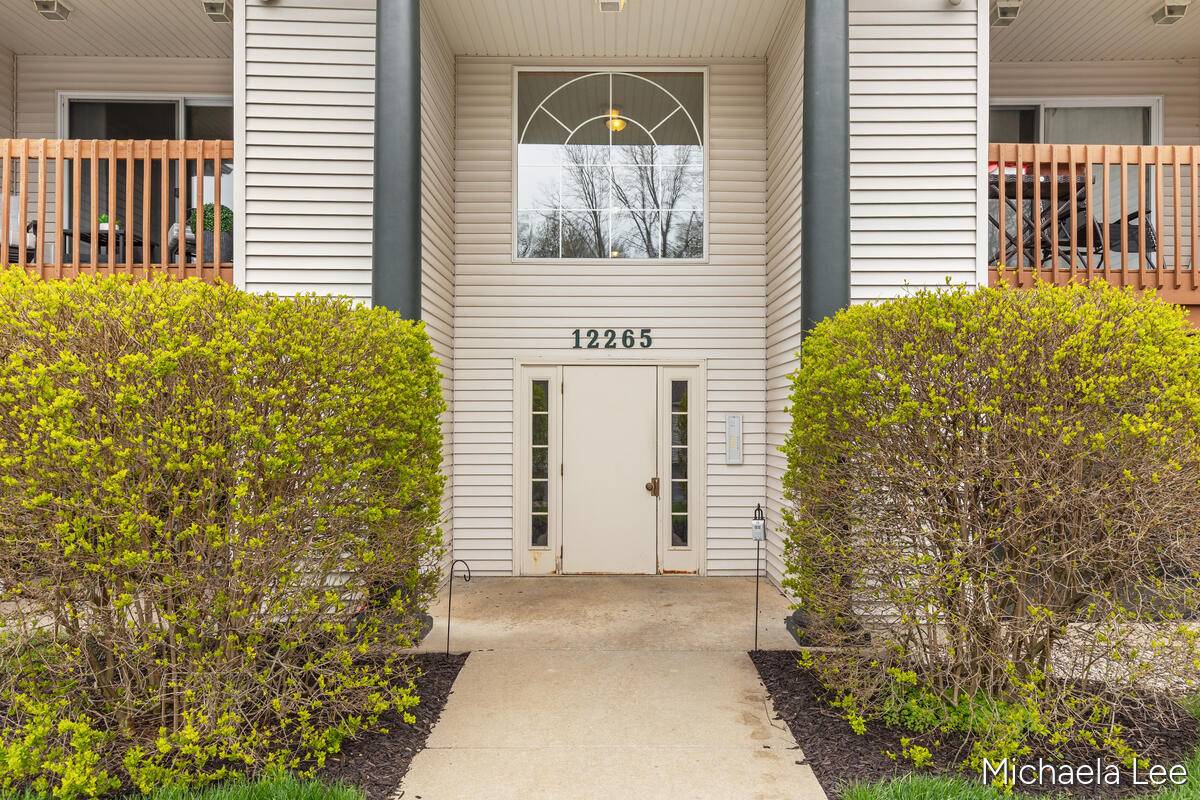 12265 S Crystal Waters DR #5, Holland Twp, MI 49424
