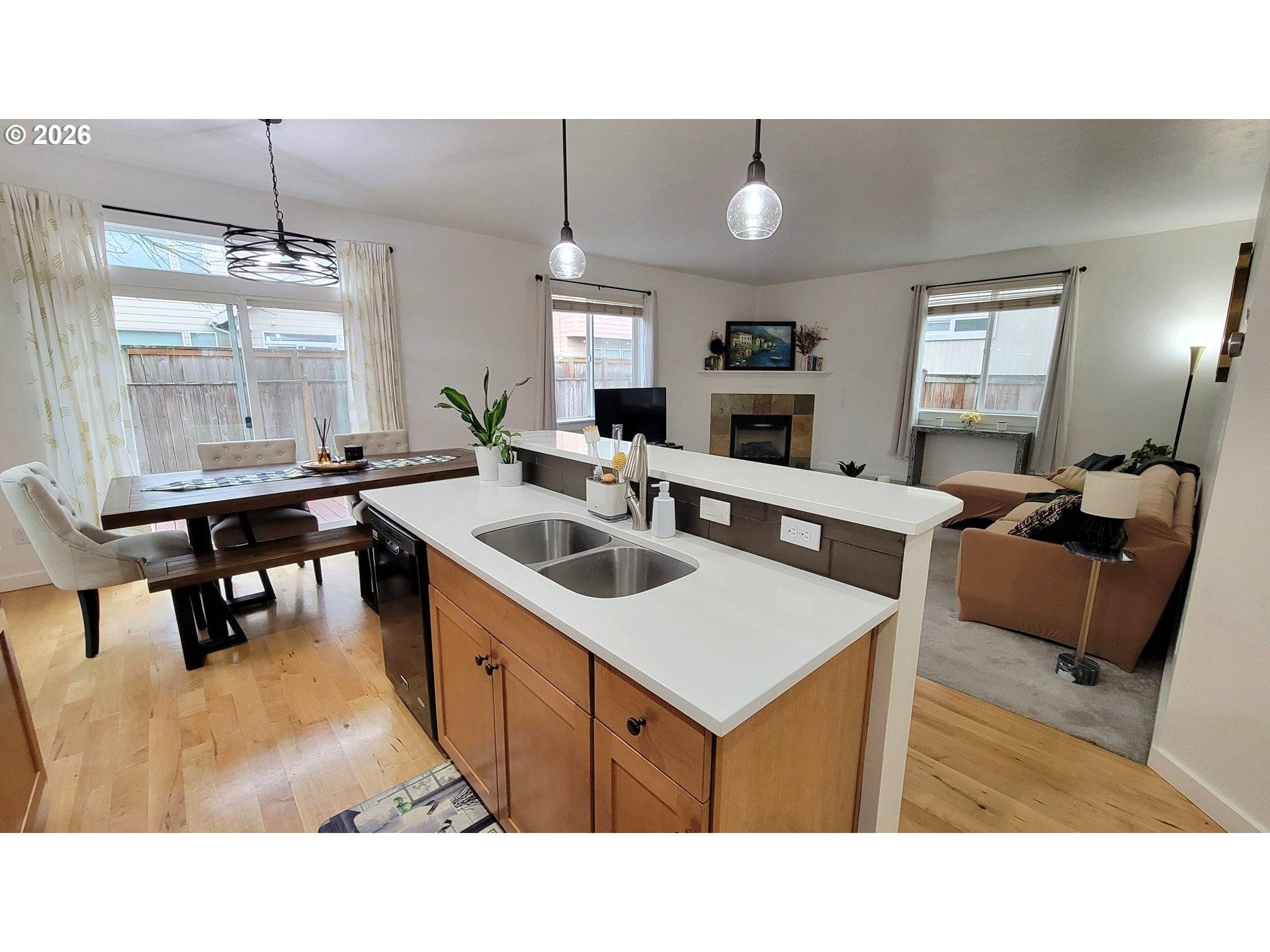 2461 MOUNTAIN TER, Eugene, OR 97408