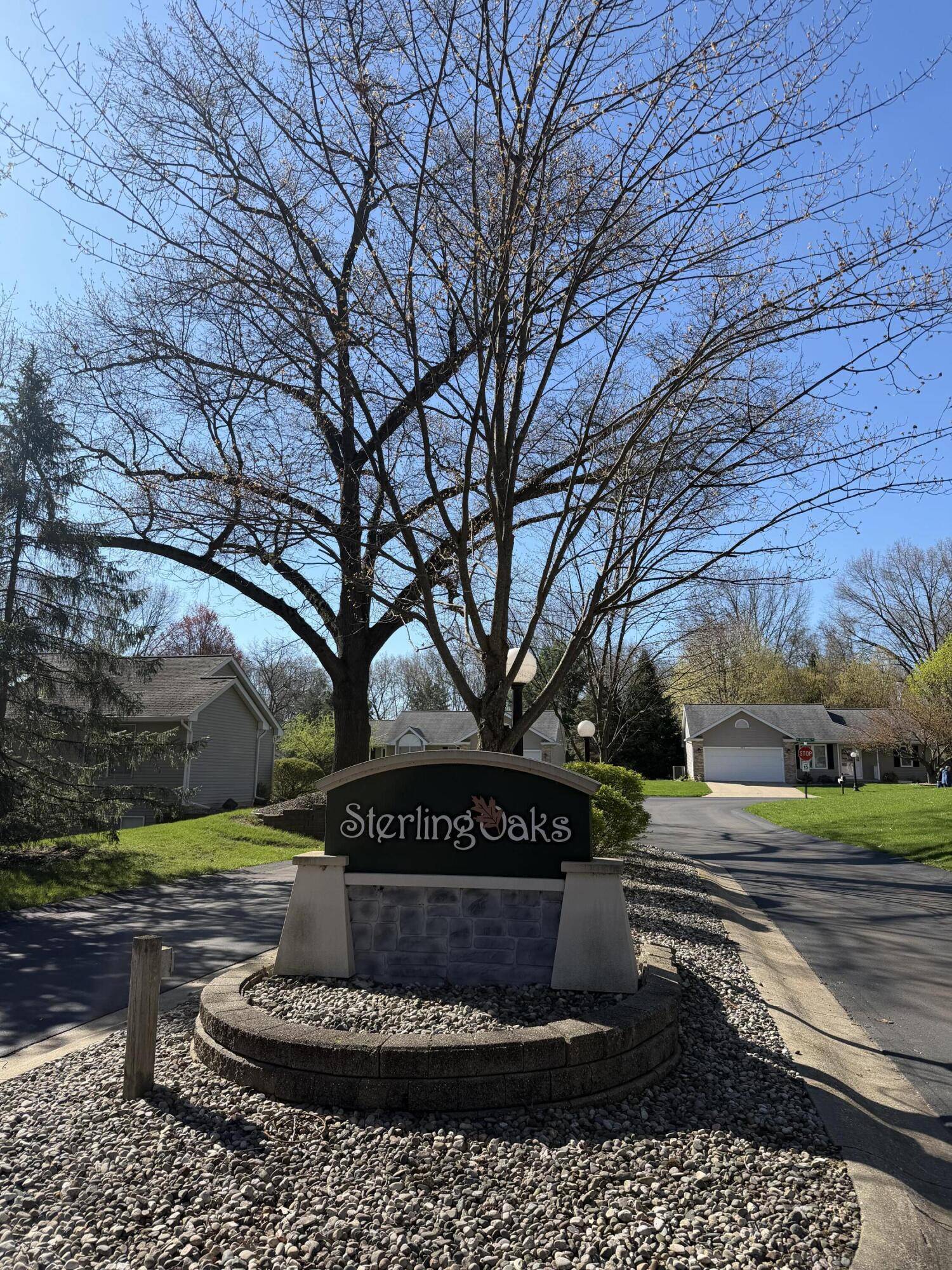 1375 Estero DR, Portage City, MI 49002