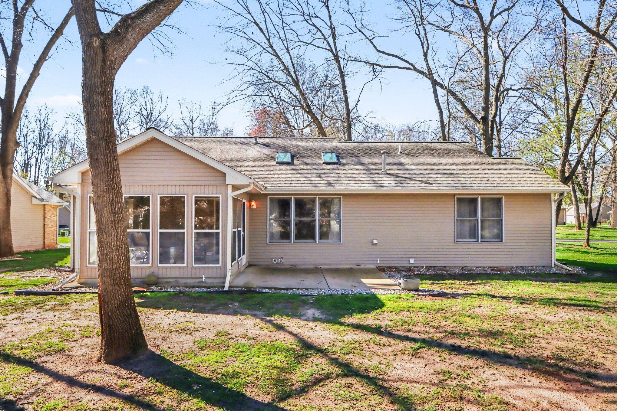 1375 Estero DR, Portage City, MI 49002