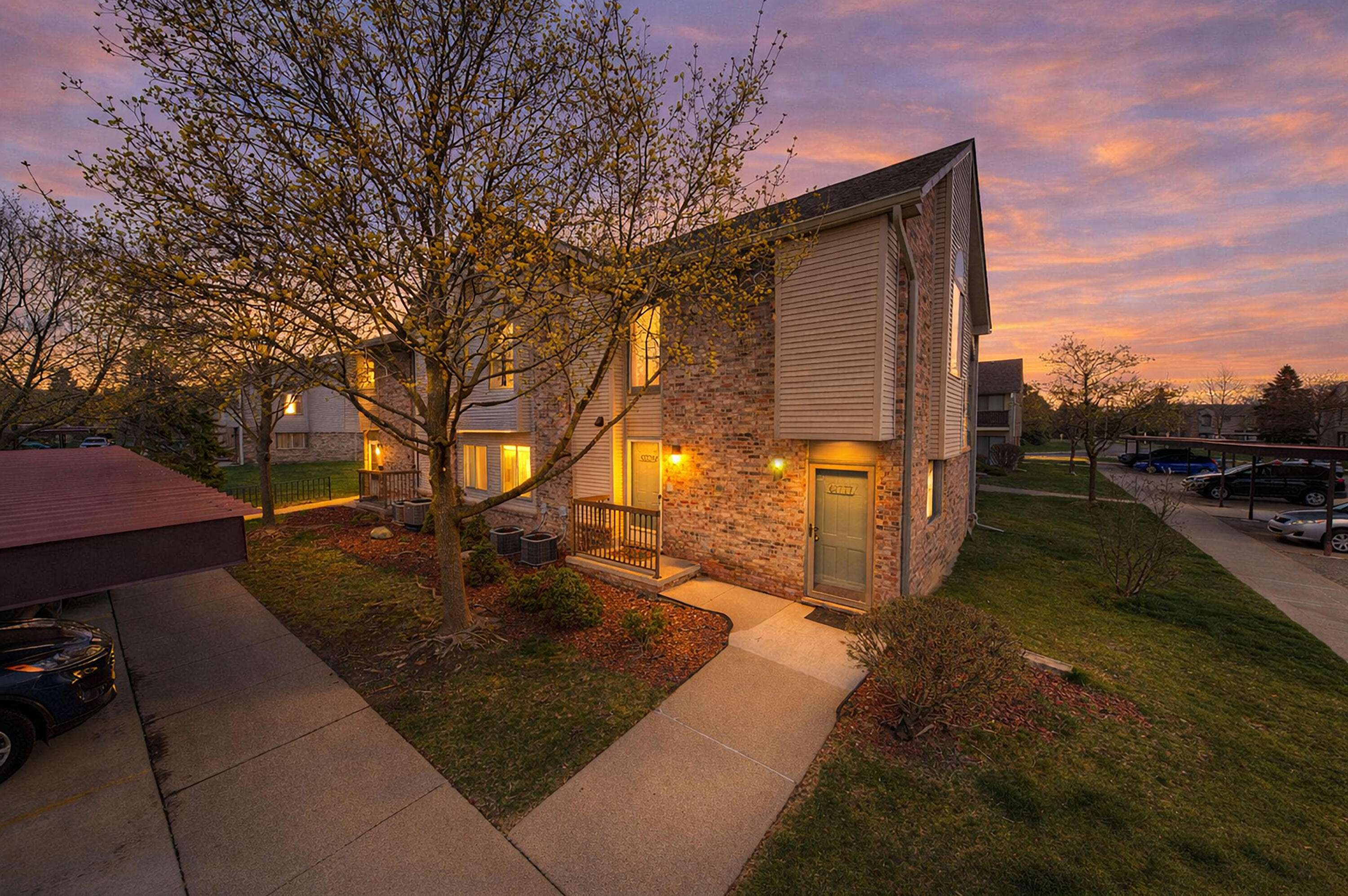 42779 Lilley Pointe DR, Canton Twp, MI 48187