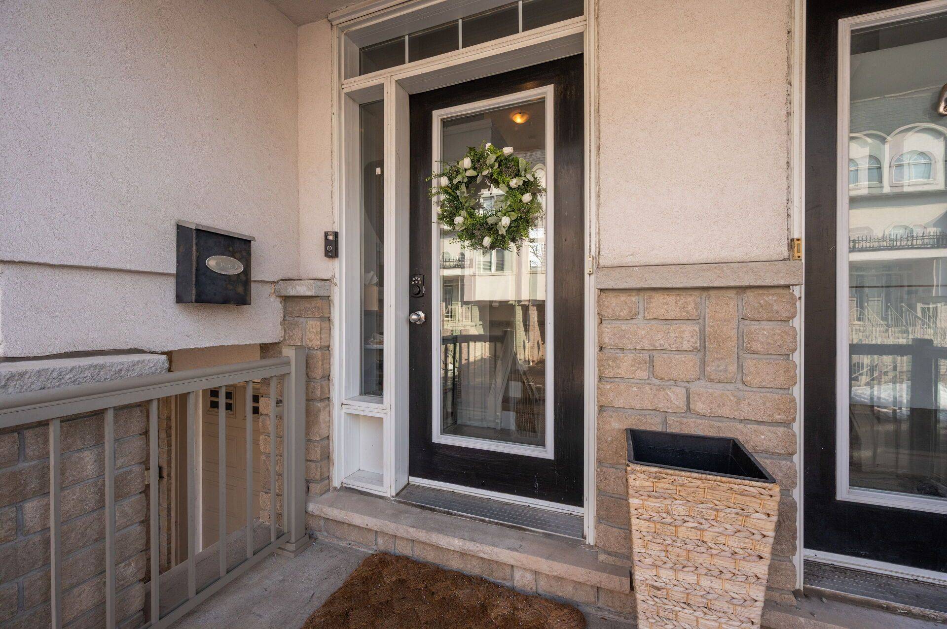 2458 Scholars Common, Burlington, ON L7P 2W2