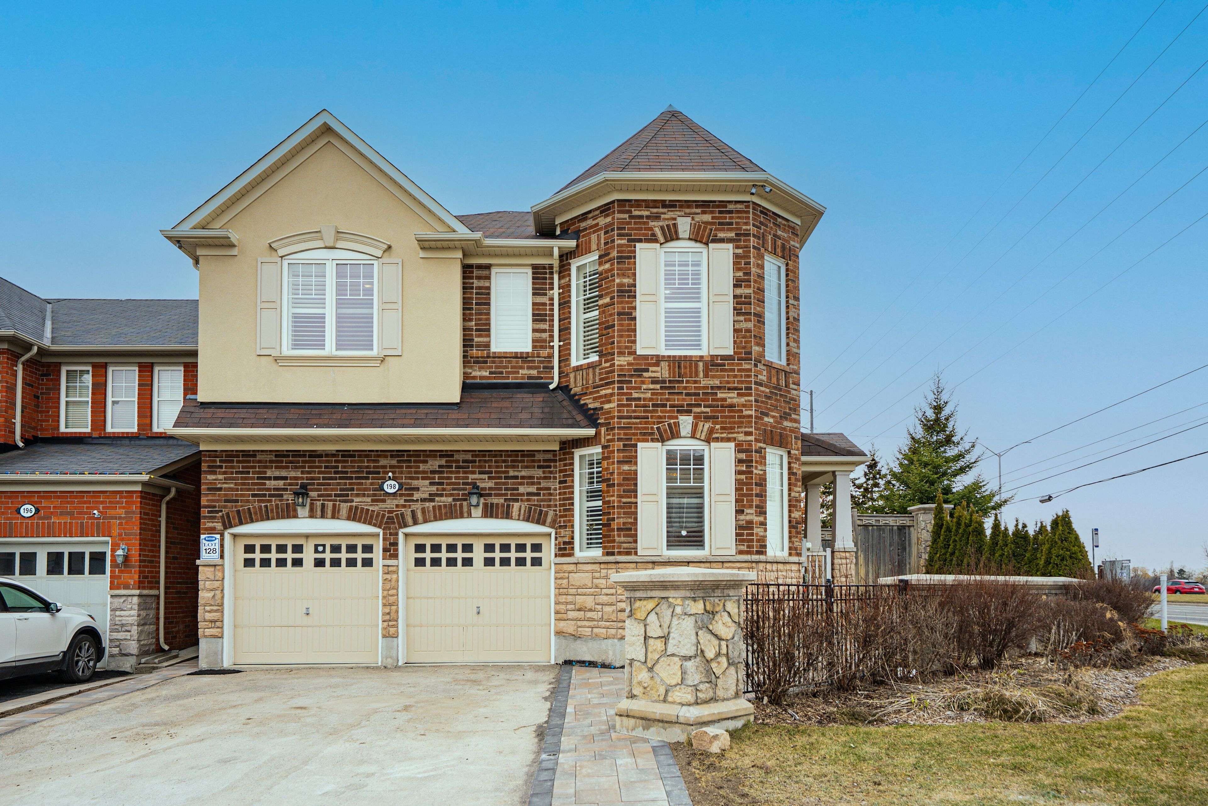 198 Gardenbrooke TRL, Brampton, ON L6P 3C8
